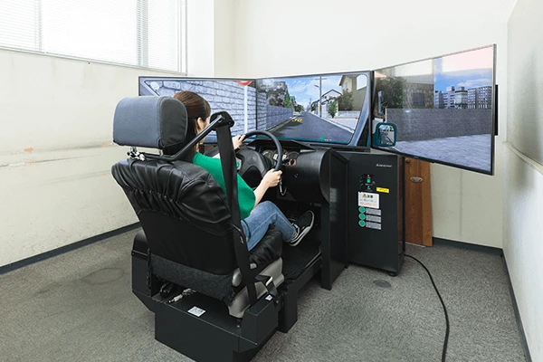 シミュレーター教室　江南自動車学校